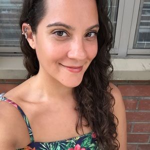 Meet your Posher, Nicole